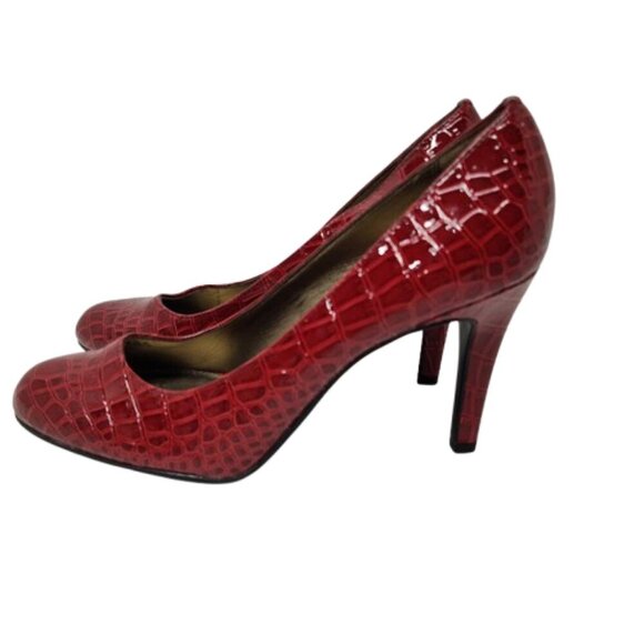 Woman's Liz Claiborne Flex Red Faux Crocodile Pumps Size 8.5 Medium - Picture 4 of 11